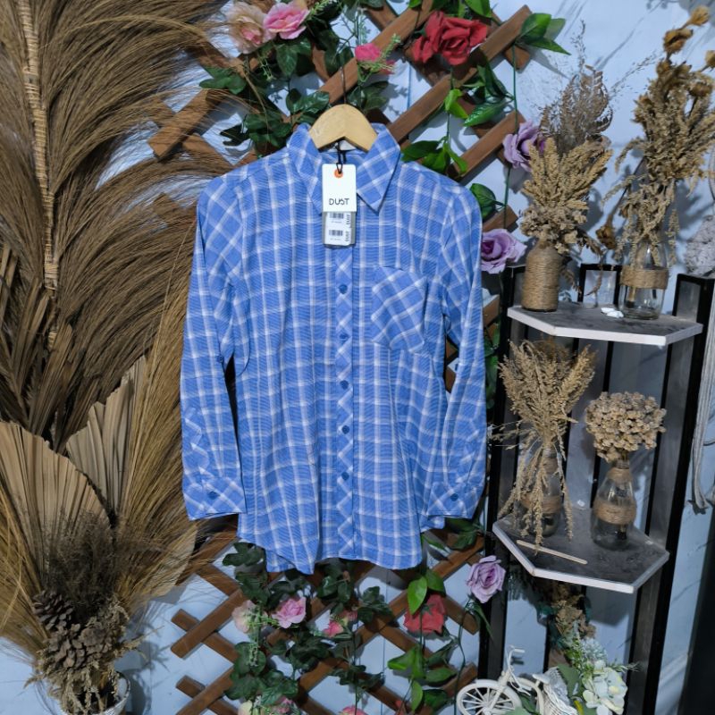 Kemeja Dust