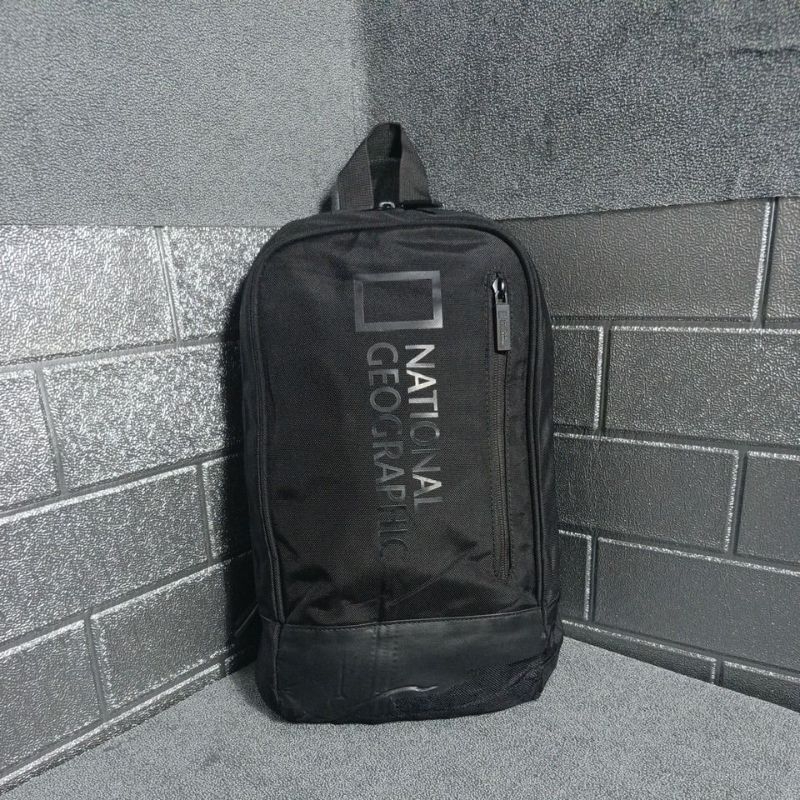 Cross body bag national Geographic second original