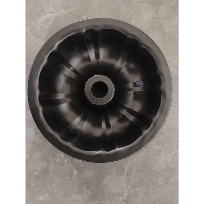 Loyang Tulban 24cm
Bahan carbon steel tebal non stick

