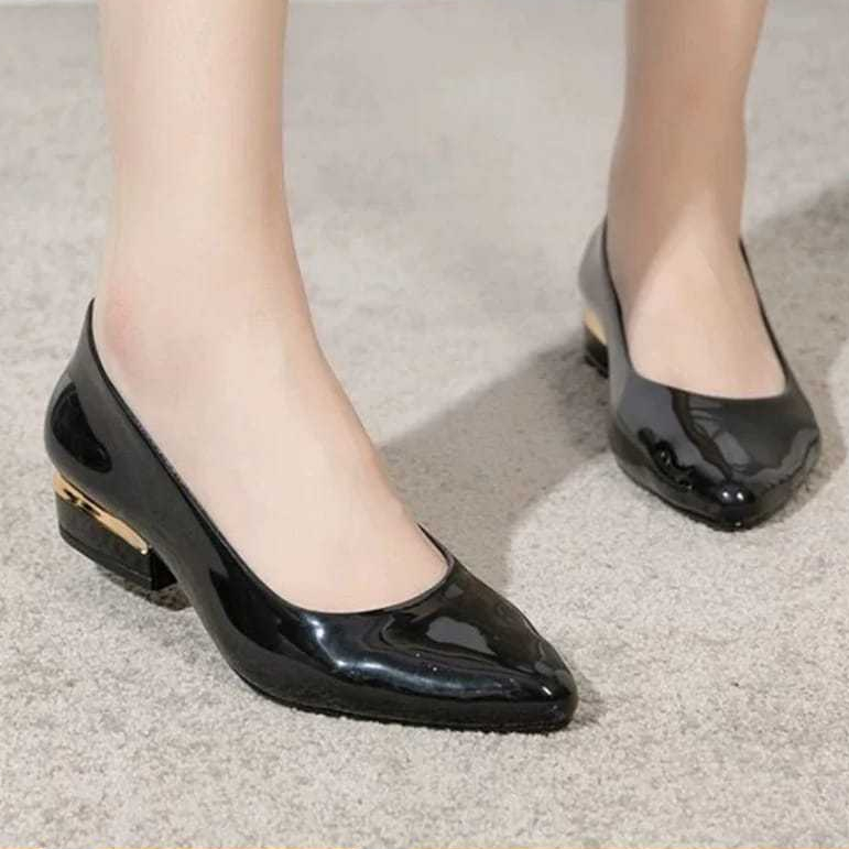 Sepatu Wanita Hak Tahu 3 CM Hitam Mengkilat Sepatu Heels Hak Sedang Wanita Hitam Polos Terbaru