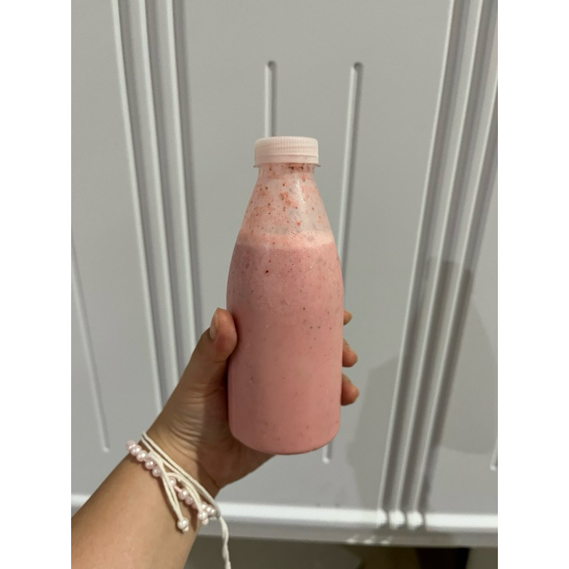 (FRESH HOMEMADE BY INSTANT OR SAMEDAY ONLY) STRAWBERRY SMOOTHIES | SMOOTHIES STROBERI MY