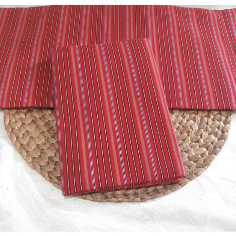 Kain Lurik Merah Tenun ATBM