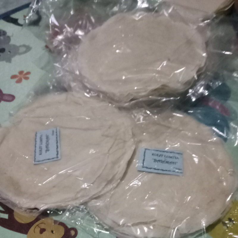 

kulit lumpia isi 16 , 27