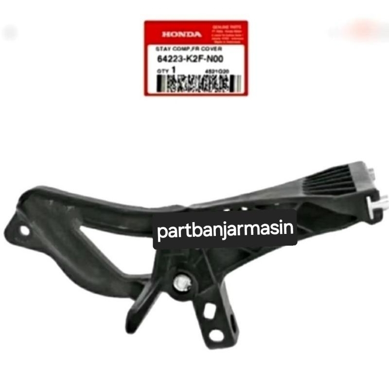 64223K2FN00 / 64223K2FN80 STAY COMP SCOOPY PRSTIGE STAYCOMP  SCOOPY 2021 BREKET PANEL DEPAN SCOOPY 2
