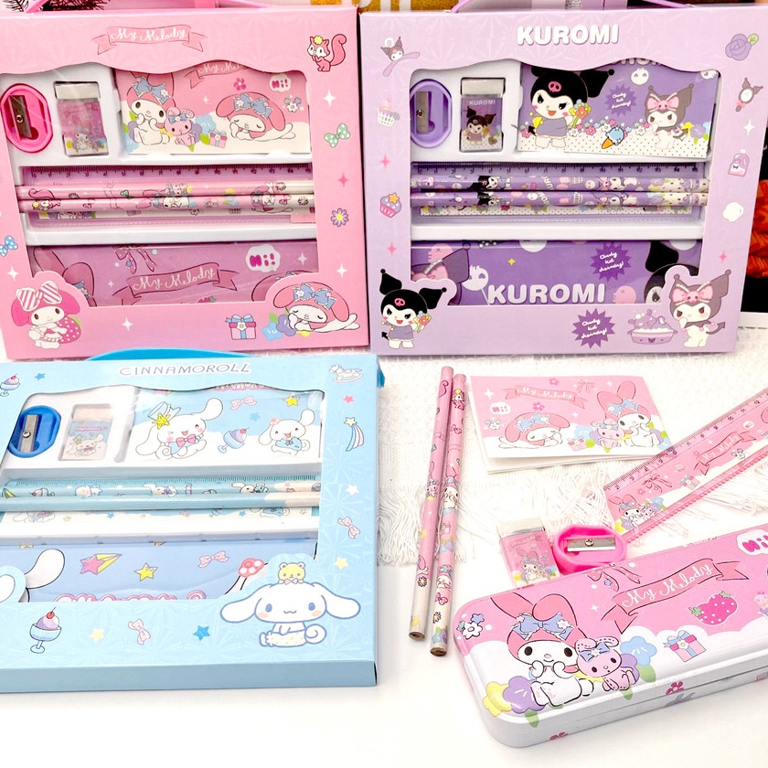 

Terjangkau SET STATIONERY ISI TEMPAT PENSIL CATATAN M PENSIL RAUTAN PENGHAPUS DAN PENGGARIS MOTIF