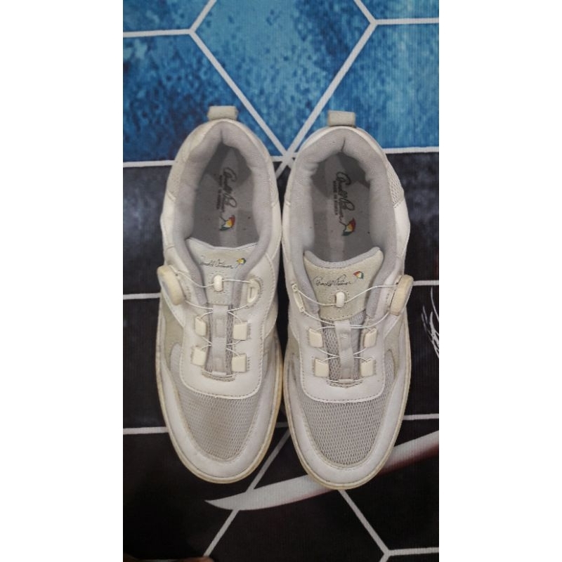 Sepatu Arnold palmer