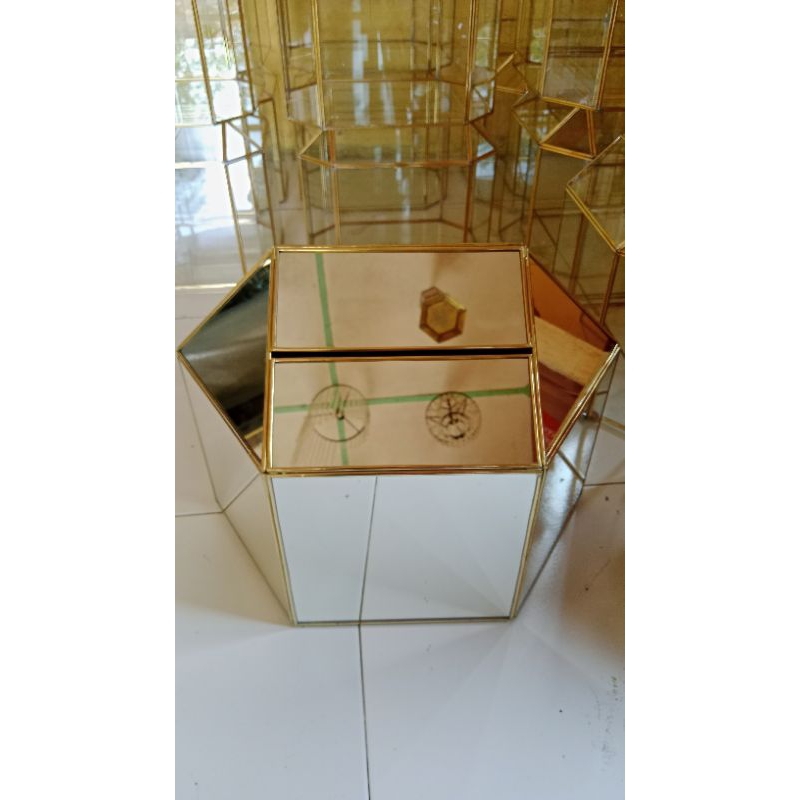 

Kotak Angpao Box Uang Pelaminan