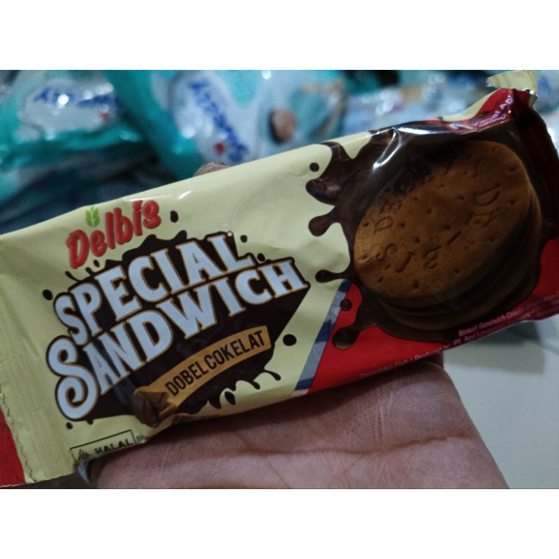 

special sandwich double cokelat extra 1