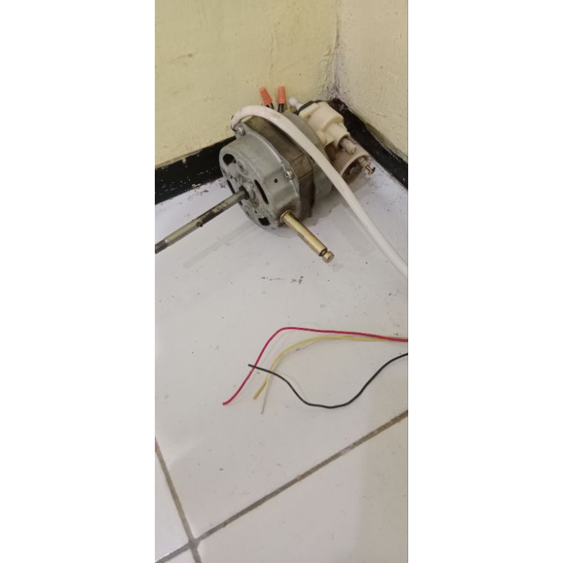 dinamo kipas maspion original untuk ukuran 16/12in.. full tembaga  Dinamo lepasan.. original kipas m