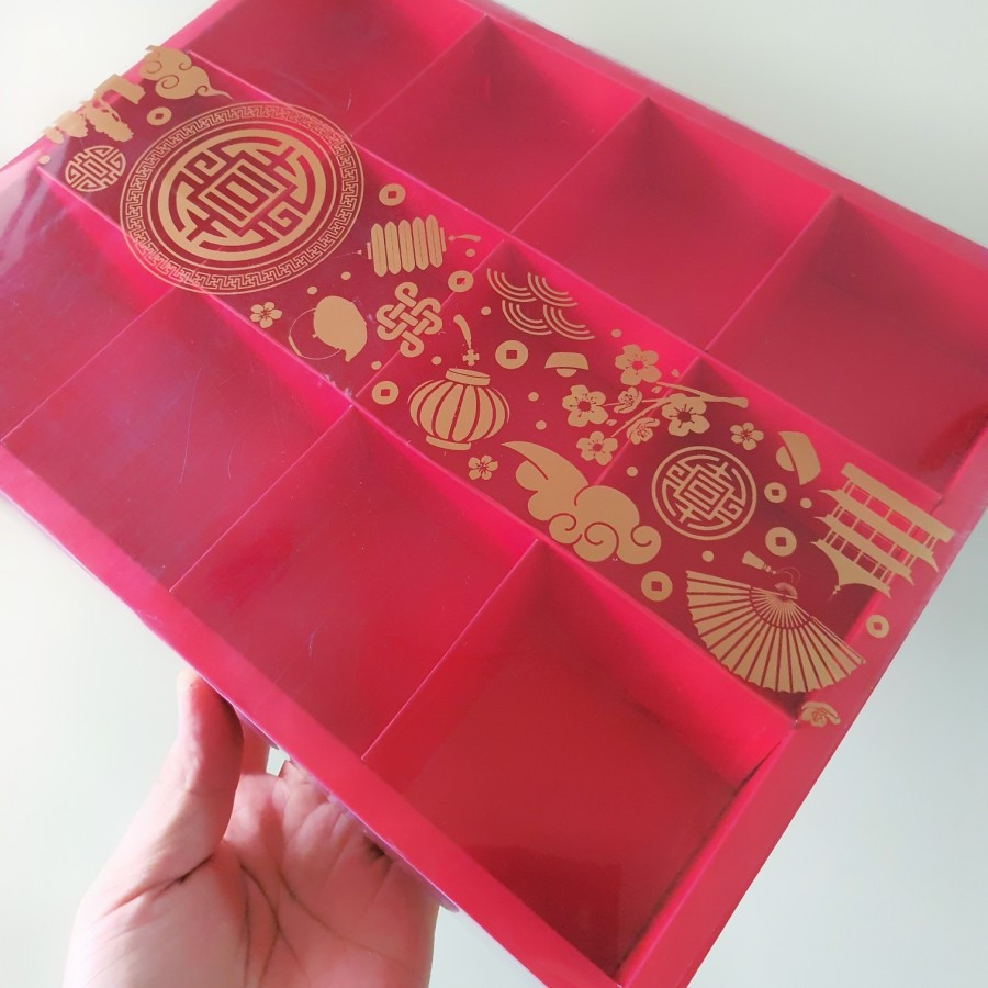 

( 5 pcs ) dus mika packaging kue imlek sekat 6 kotak kue laminasi doff untuk kemasan lapis legit, tart mini, fruit pie ukuran 24 x 31.2 x 4.5 cm