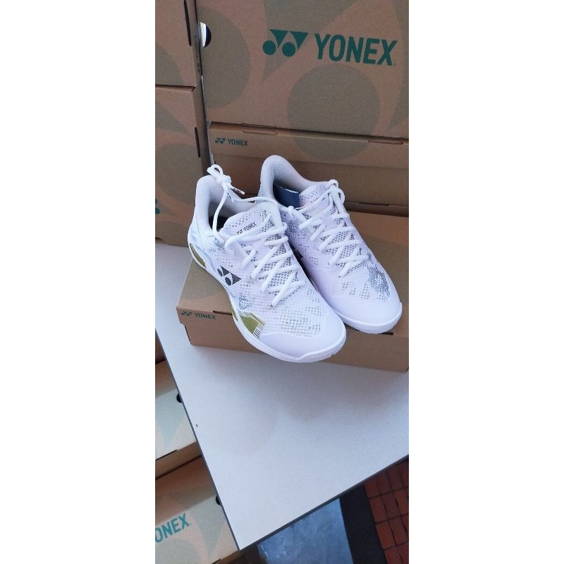 Sepatu yonex original Eclipsion Zmen whitegold.