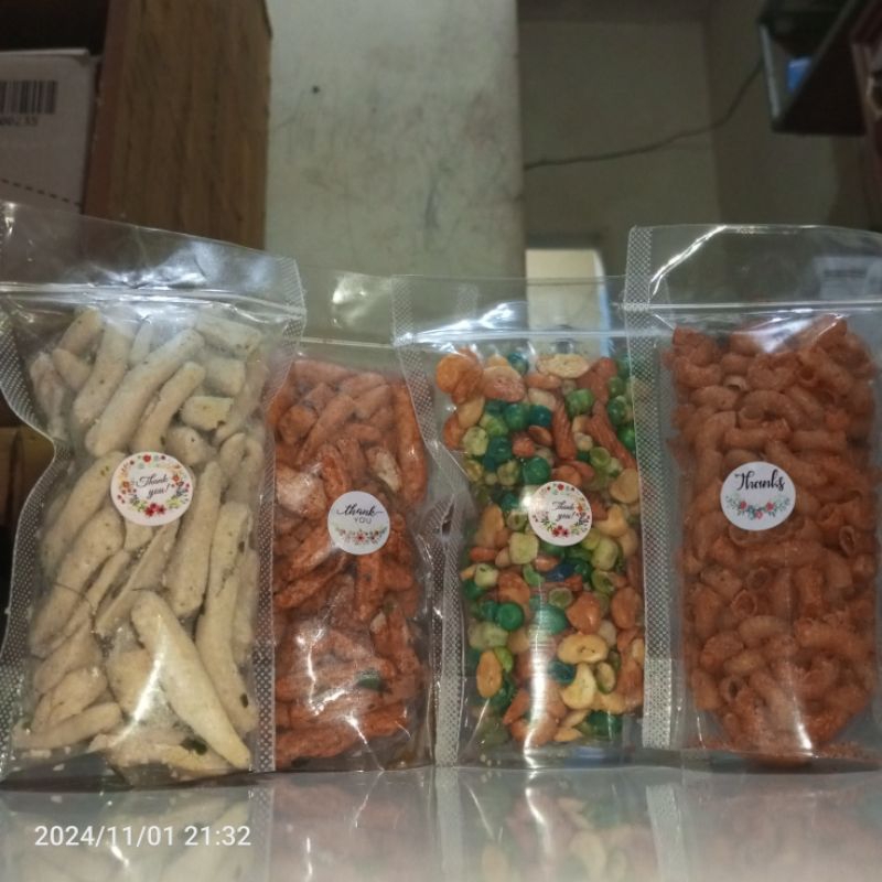 

camilan murah isi 10pcs 85 gram