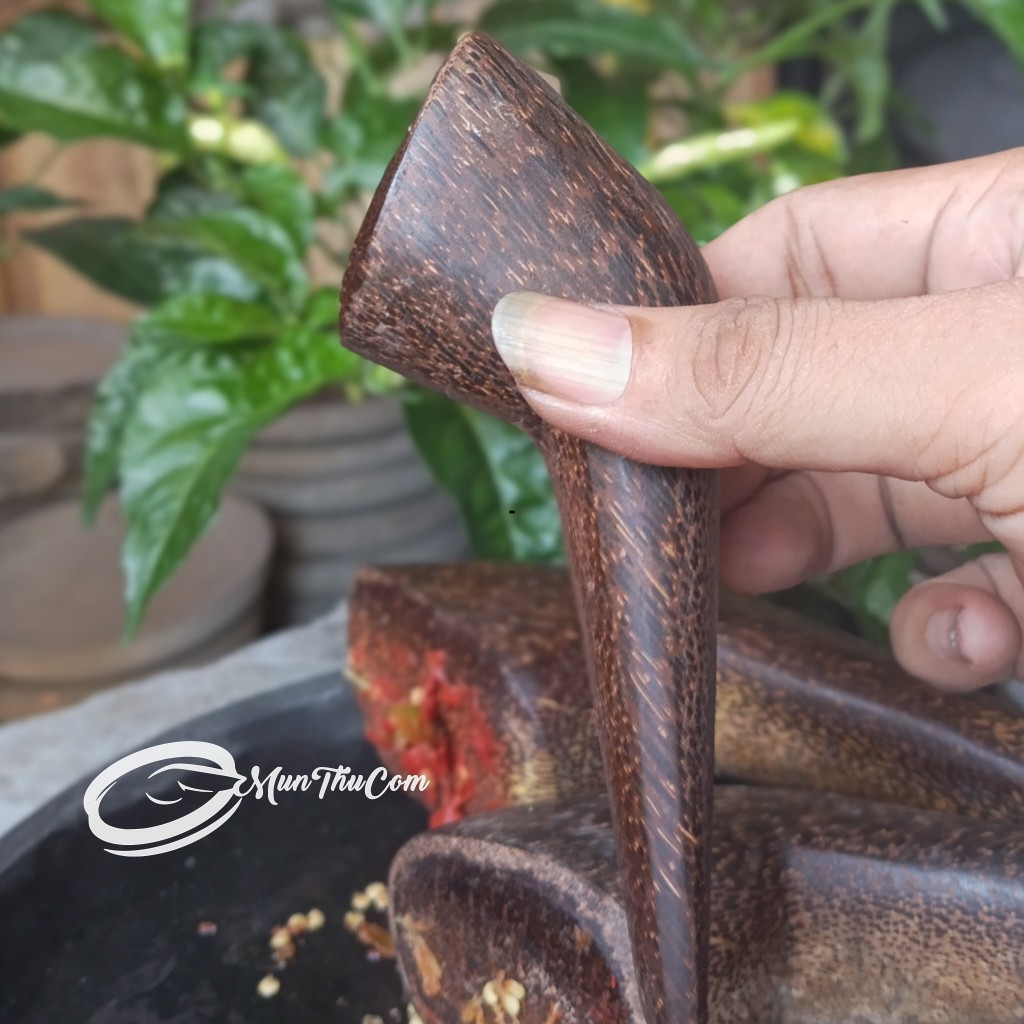 Ulekan Kayu Aren Mudah dalam menghaluskan Bumbu Cocok untuk pasangan Cobek Batu (Ukuran Kecil, Sedan