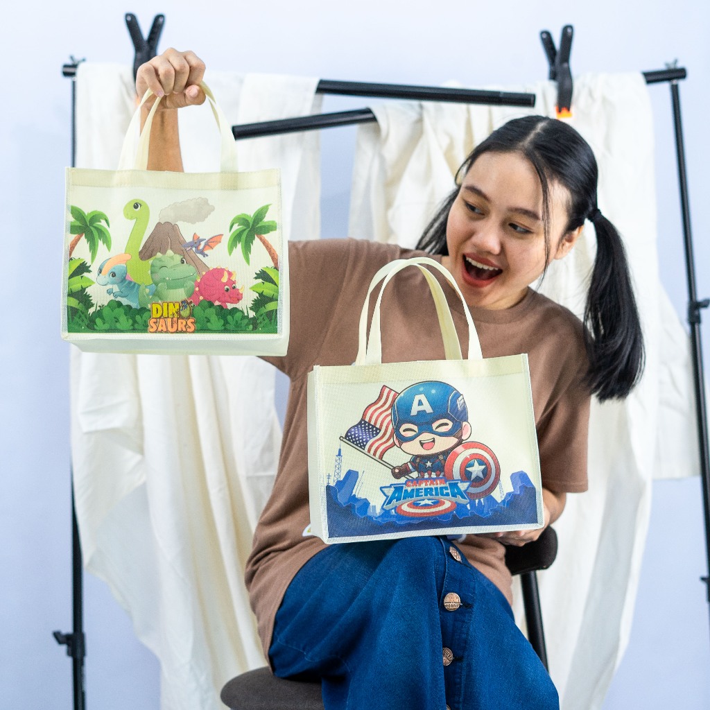 

Tas Ready Stok Ulang Tahun Anak-anak / Goodie Bag Souvenir Ultah Land T20 P25 Siap Kirim