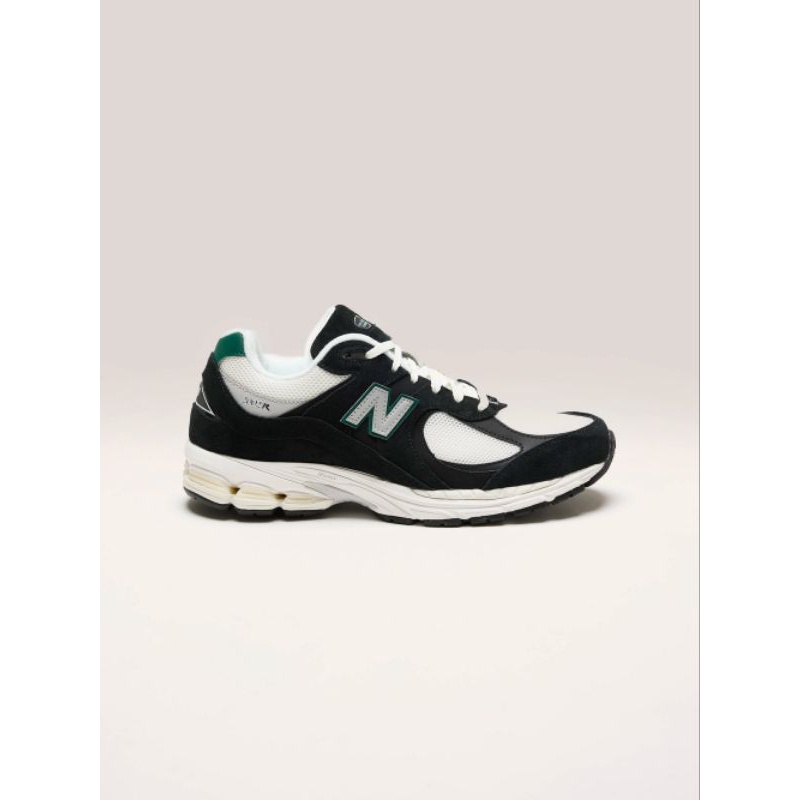 New Balance 2002R Black White Original Bnib