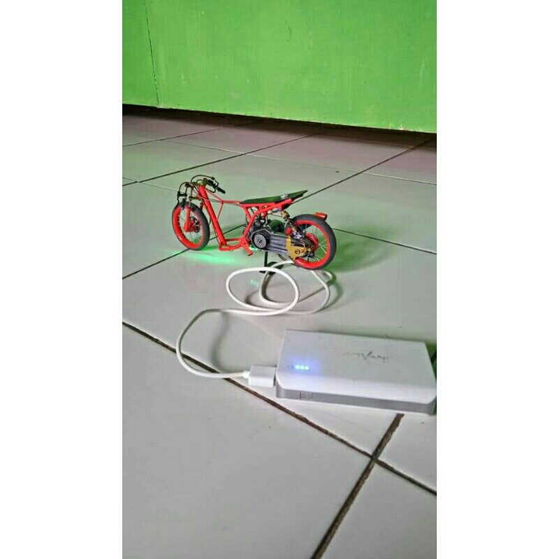 diecast miniatur motor drag Yamaha Mio merah