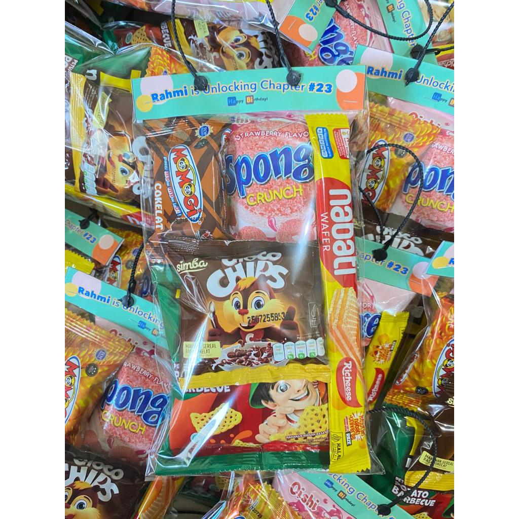 

HADIAH ULANG TAHUN/SNACK ULANG TAHUN/BINGKISAN ULANG TAHUN/GOODIE BAG MURAH HEMAT FREE KARTU