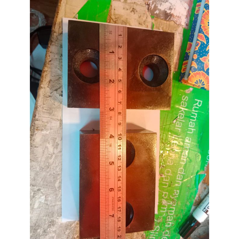 

Mata pisau barcutterToyo 42/43 mata pisau 100x75x27 mm