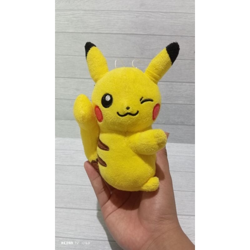 Plush Keychain Pikachu Pokemon