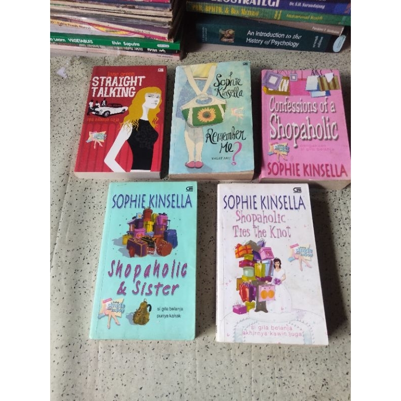 Buku Varian Novel Remaja Belong Single & Happy; STRAIGHT TALKING, Confessions of a Shopaholic, Shopa