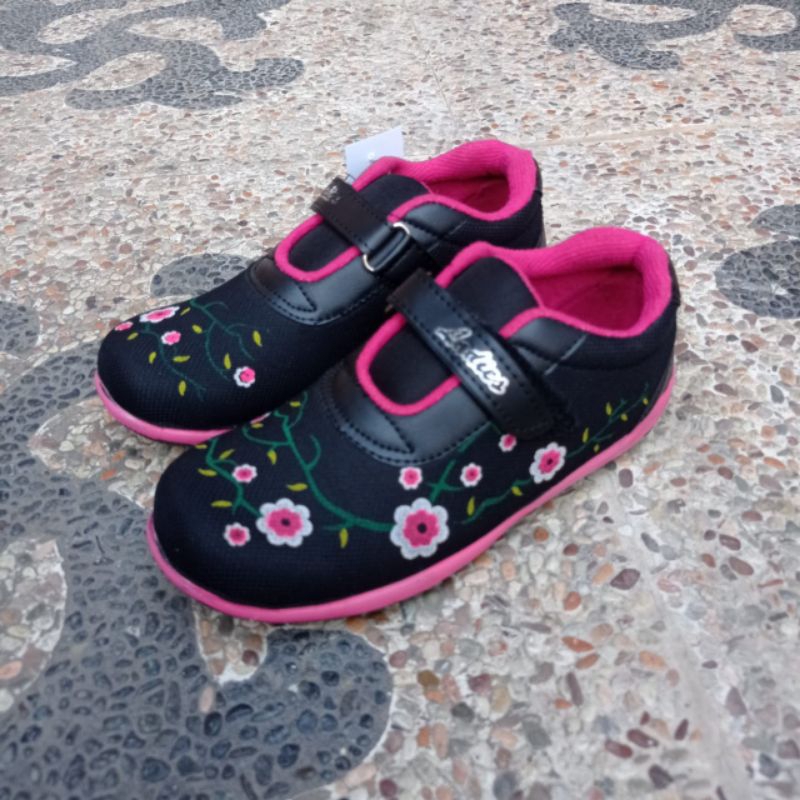 Sepatu Anak Wanita Sepatu Sekolah Sepatu Beby Sepatu TK Sepatu SD Sepatu Anak Perempuan Sepatu Cewek