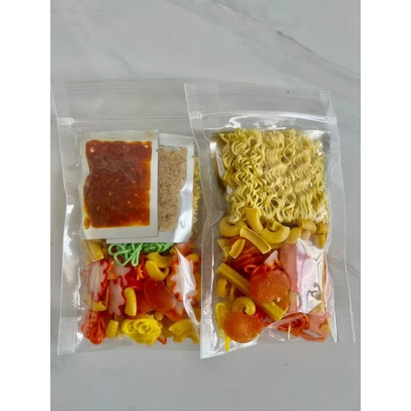 

Seblak Instan Deviana Hot Jeletot Jajanan Seblak - 1 Bungkus