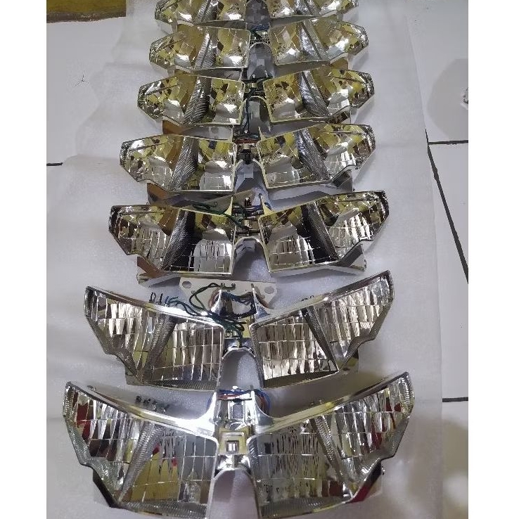 Reflector+PCB LED  Lampu utama Vario 125/150 LED Old (2015-2017)