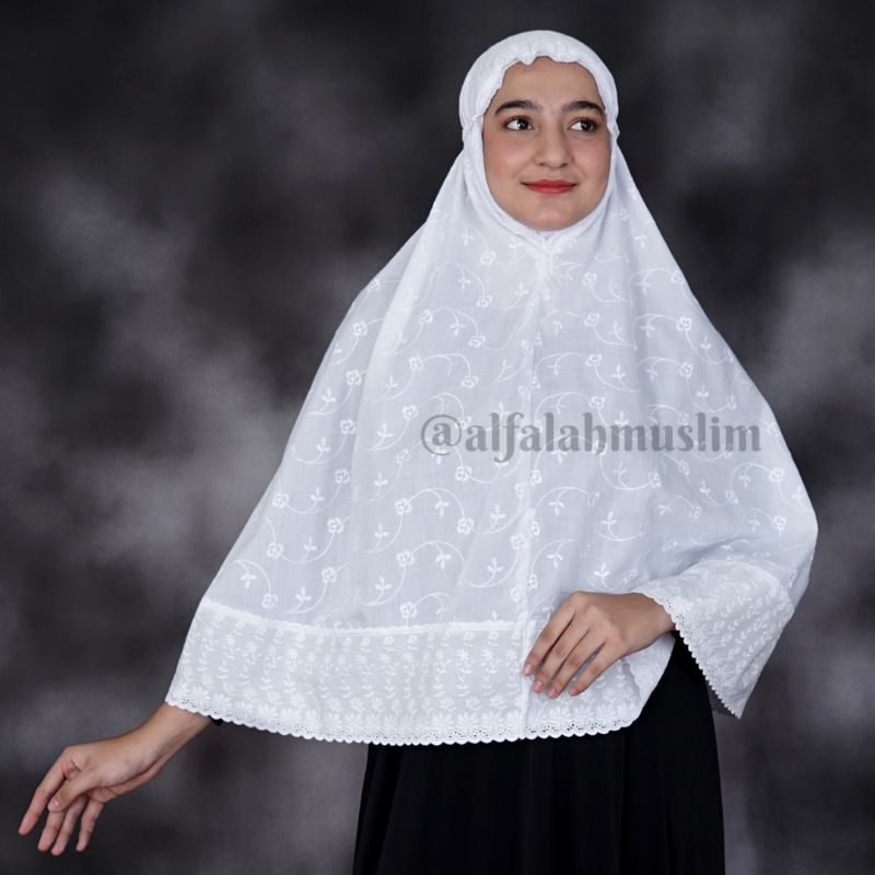 Bergo Jepang Renda Katun Putih Jumbo Perlengkapan Umroh Wanita