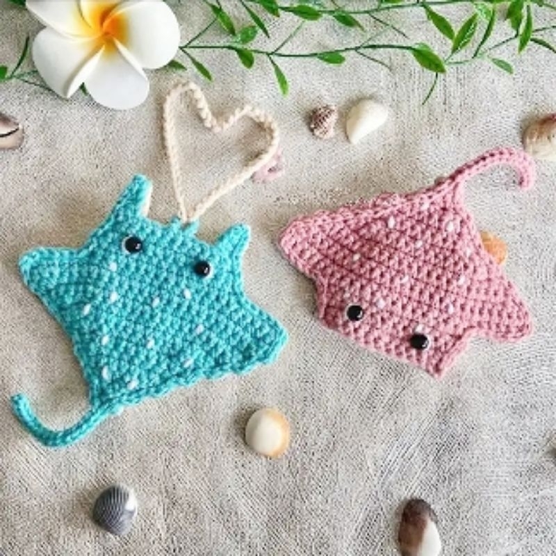crochet pouch / whale pouch / crab pouch / fish pouch / puffer fish / puffer fish pouch/ pouch ikan 