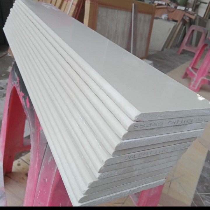 granit list plint dinding 10x40 motif crem ukuran custom bevel satu sisi