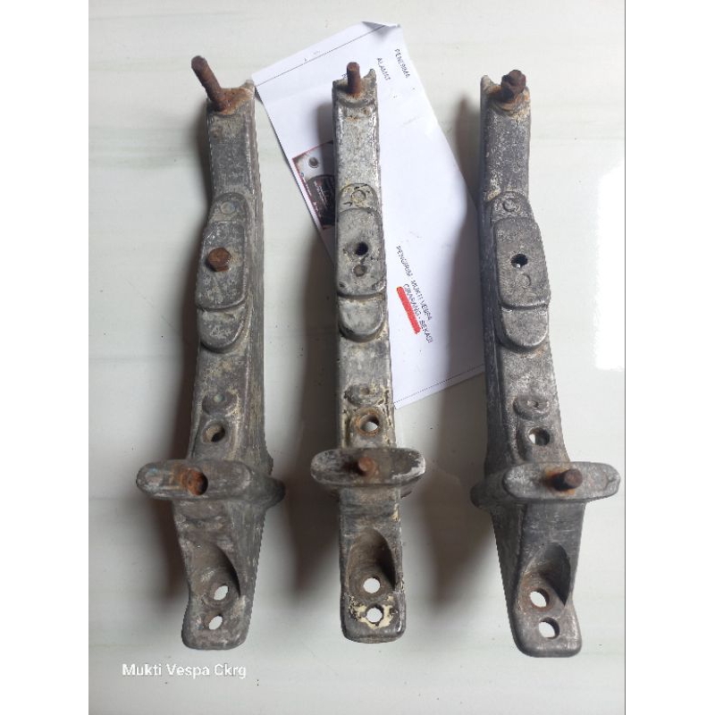 Vigano tiang ban serep Vespa Sprint S , GT , Sprint Veloce Original vigano atas