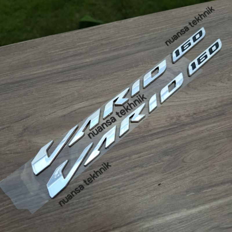 2 set emblem vario 160 Bahan ABS full chrome