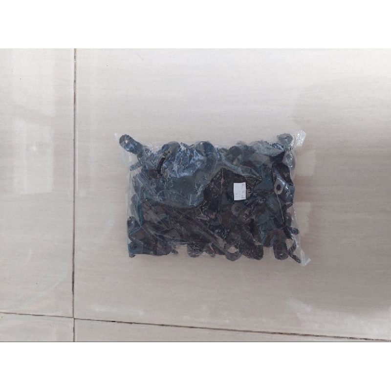 Shp1 Klem Pipa Conduit 20mm Boss Hitam / Boss Clamp Pipa Conduit 20mm Hitam