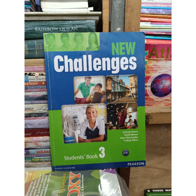 New Challenges. student book 3. Pearson