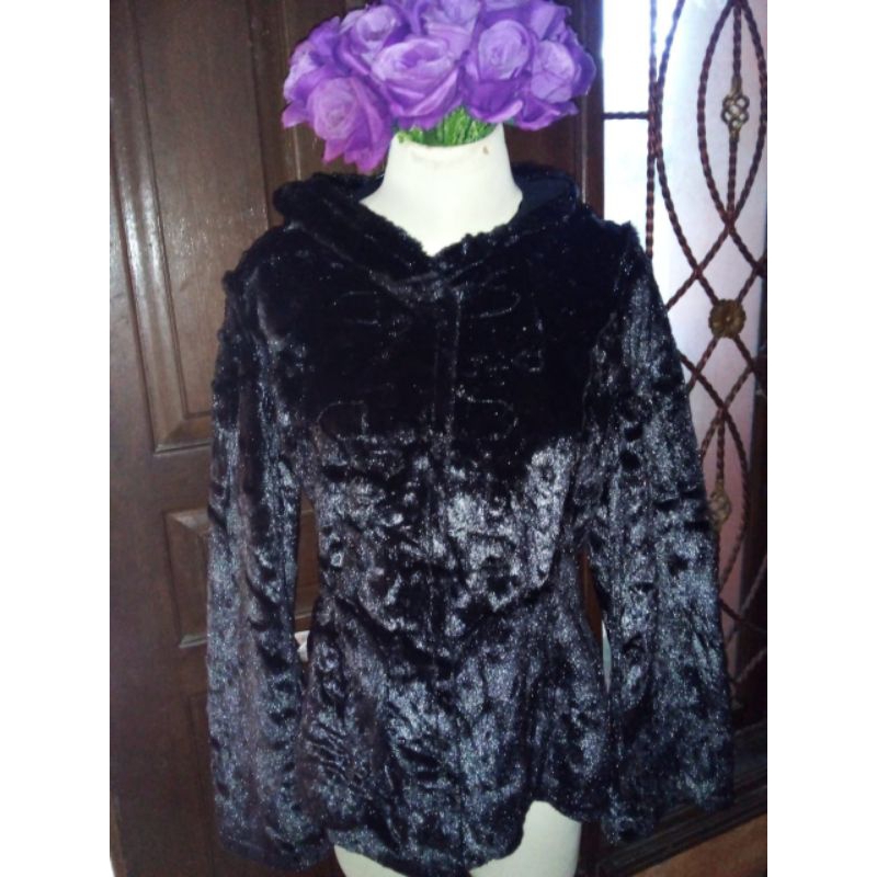 black bulu winter hoodie jacket