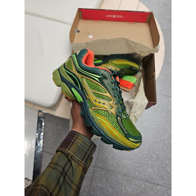 Saucony Progrid Omni 9 x Starcow Paris Original Resmi