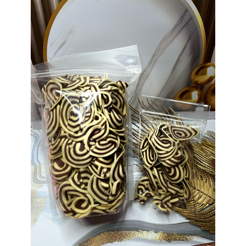 

Kuping gajah gurih dari ukuran