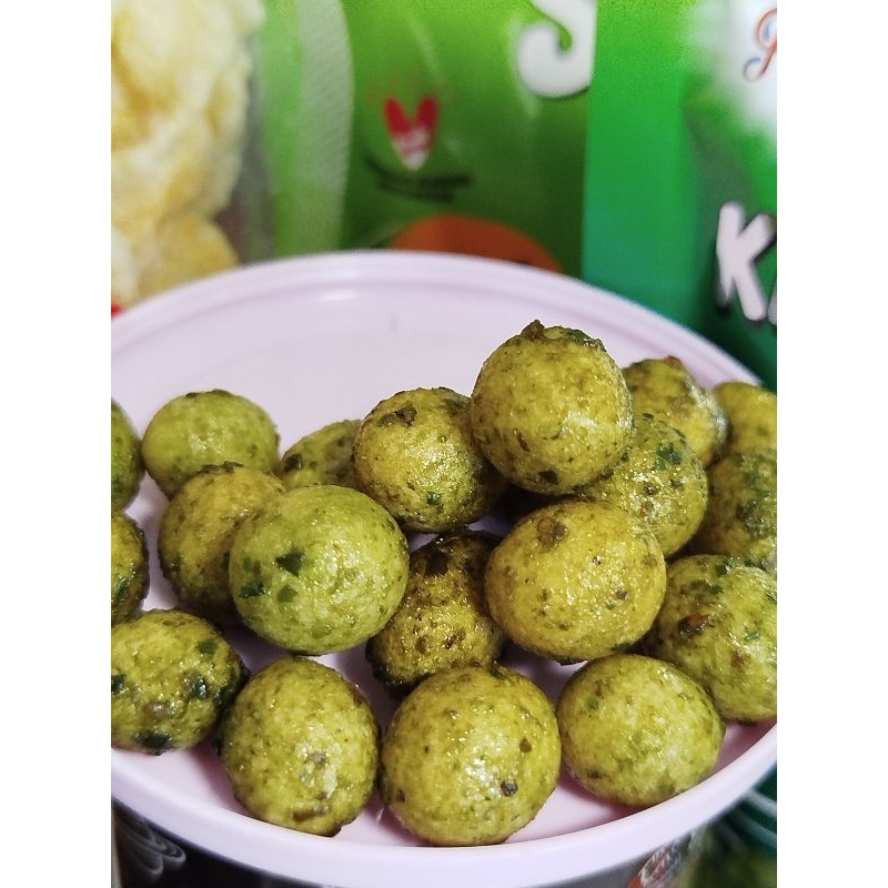 

kacang atom cabe hijau snack kering pedas