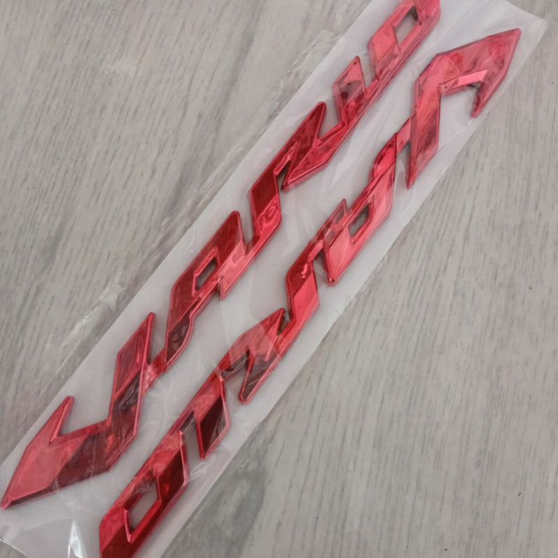 Emblem vario 3D merah