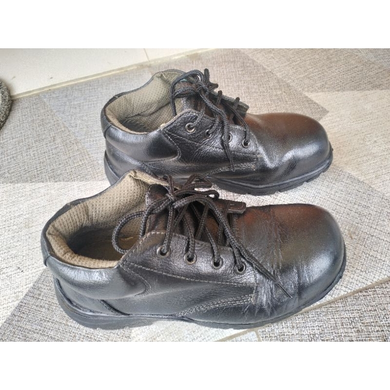 sepatu safety pendek kulit Kings 40 second