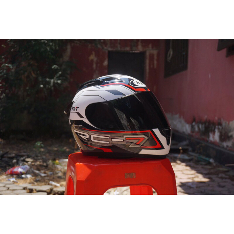 Helm fullface KYT RC-7 putih hitam XL