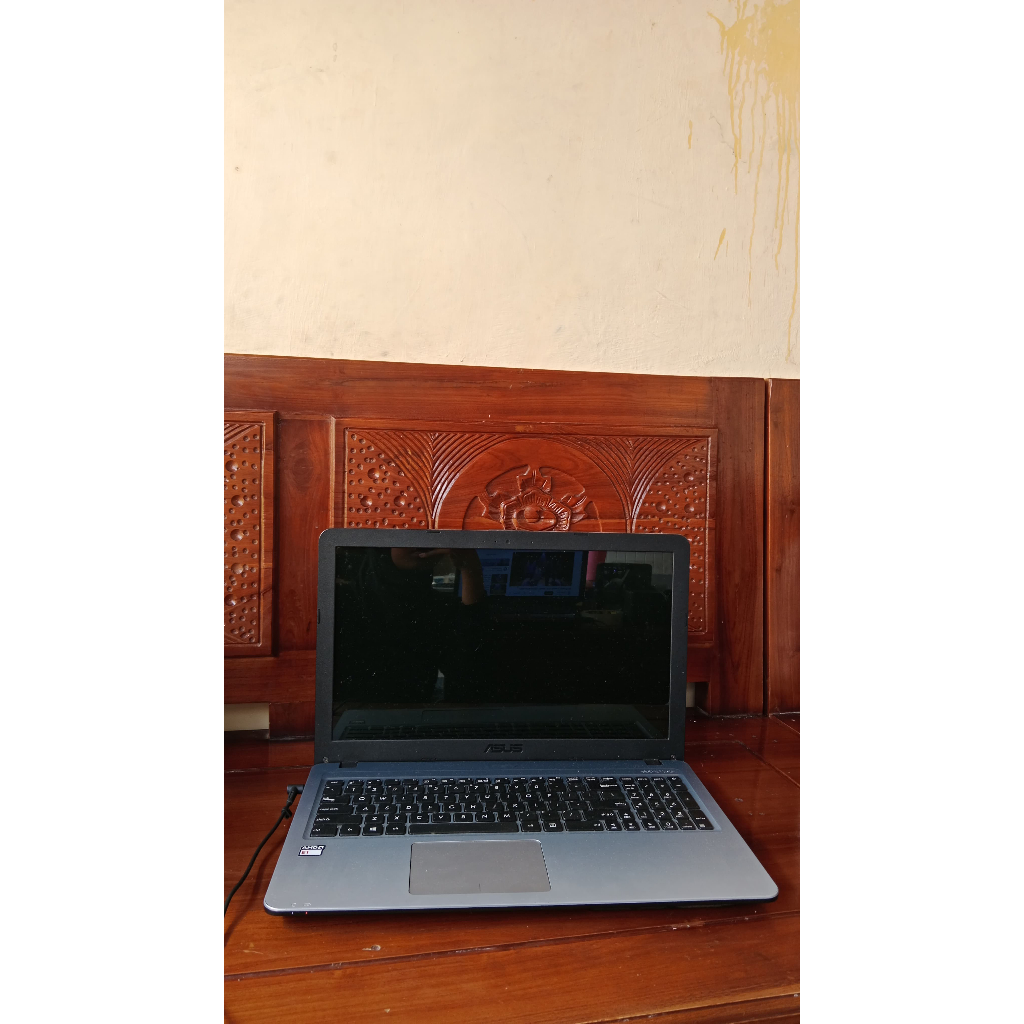 LAPTOP ASUS X540Y AMD E1 RAM 2GB LAPTOP SECOND BERGARANSI MALANG