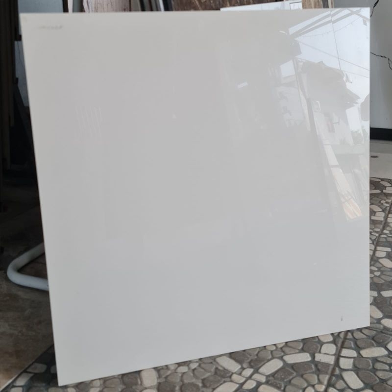 Granit Cream Polos 60x60 Sun Power Double Loading Dewantara Pare Kediri