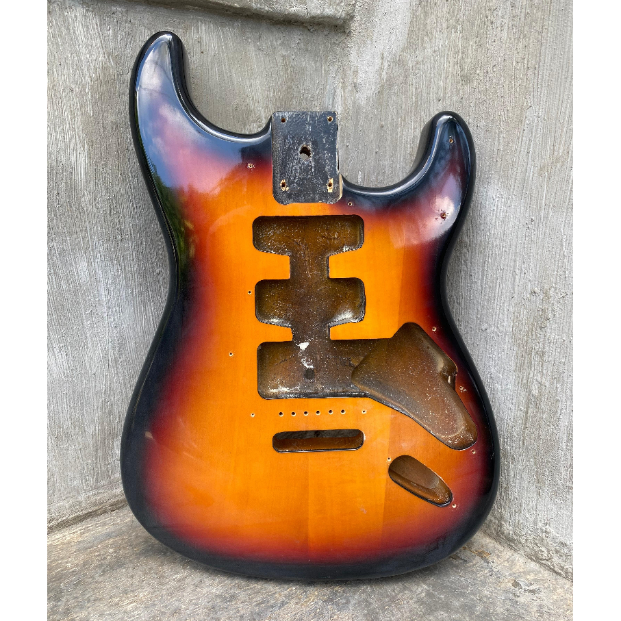 Body Guitar Electric Stratocaster Pabrikan Second 2nd