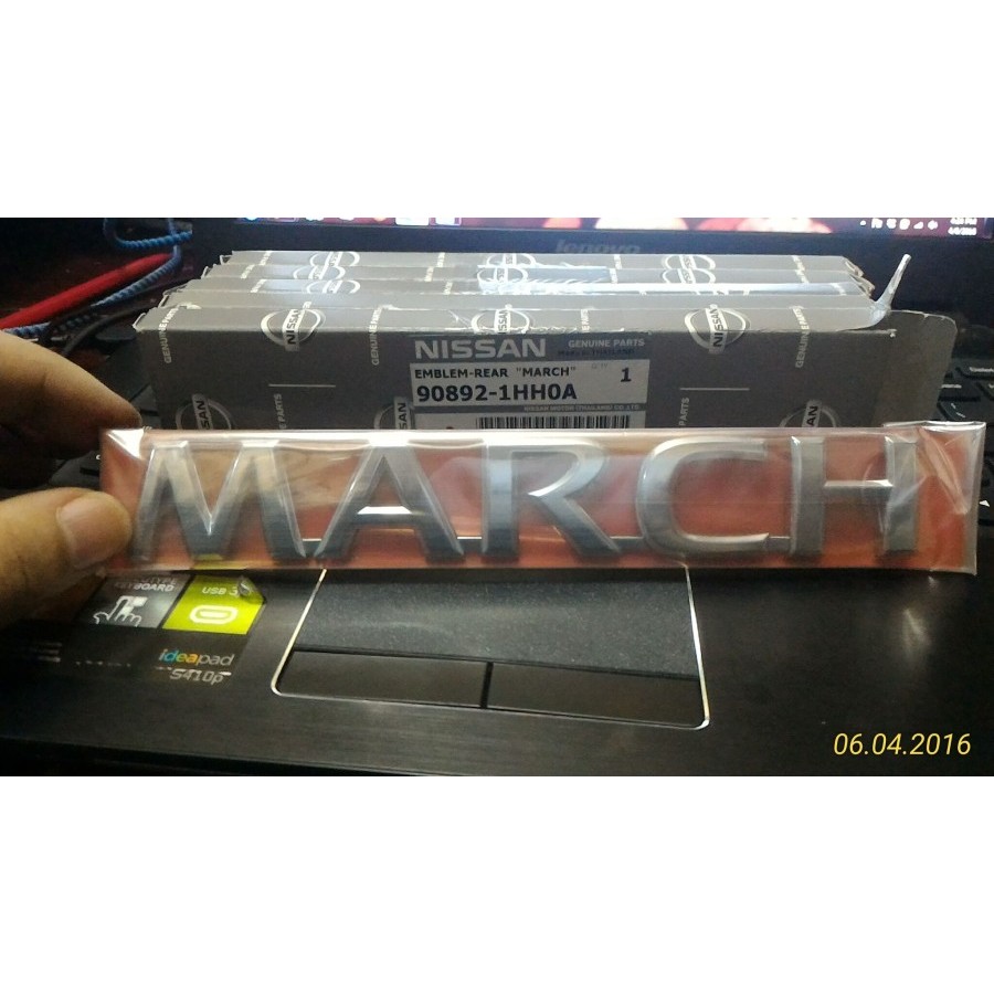 EMBLEM BAGASI NISSAN MARCH