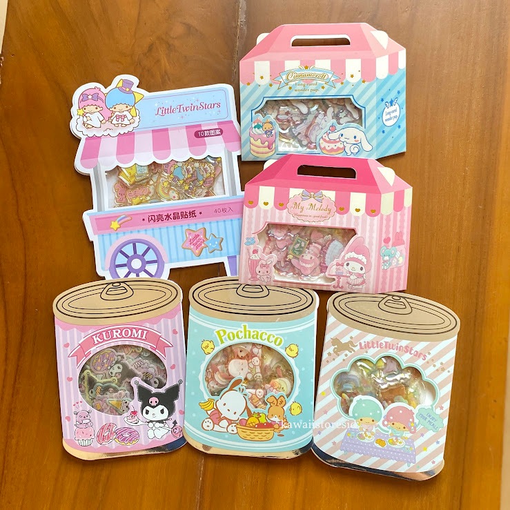

Stiker Kaleng Candy Box Stand Label Stiker Karakter Disney Sanrio Tuxedo Kuromi Marroon Cream Pocha Little Twin Star Kado Gift Hadiah Unik Lucu Sticker