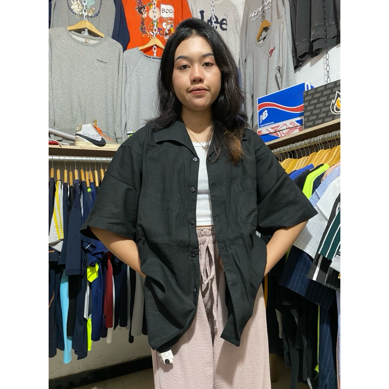 Kemeja Basic Open Collar Spasso