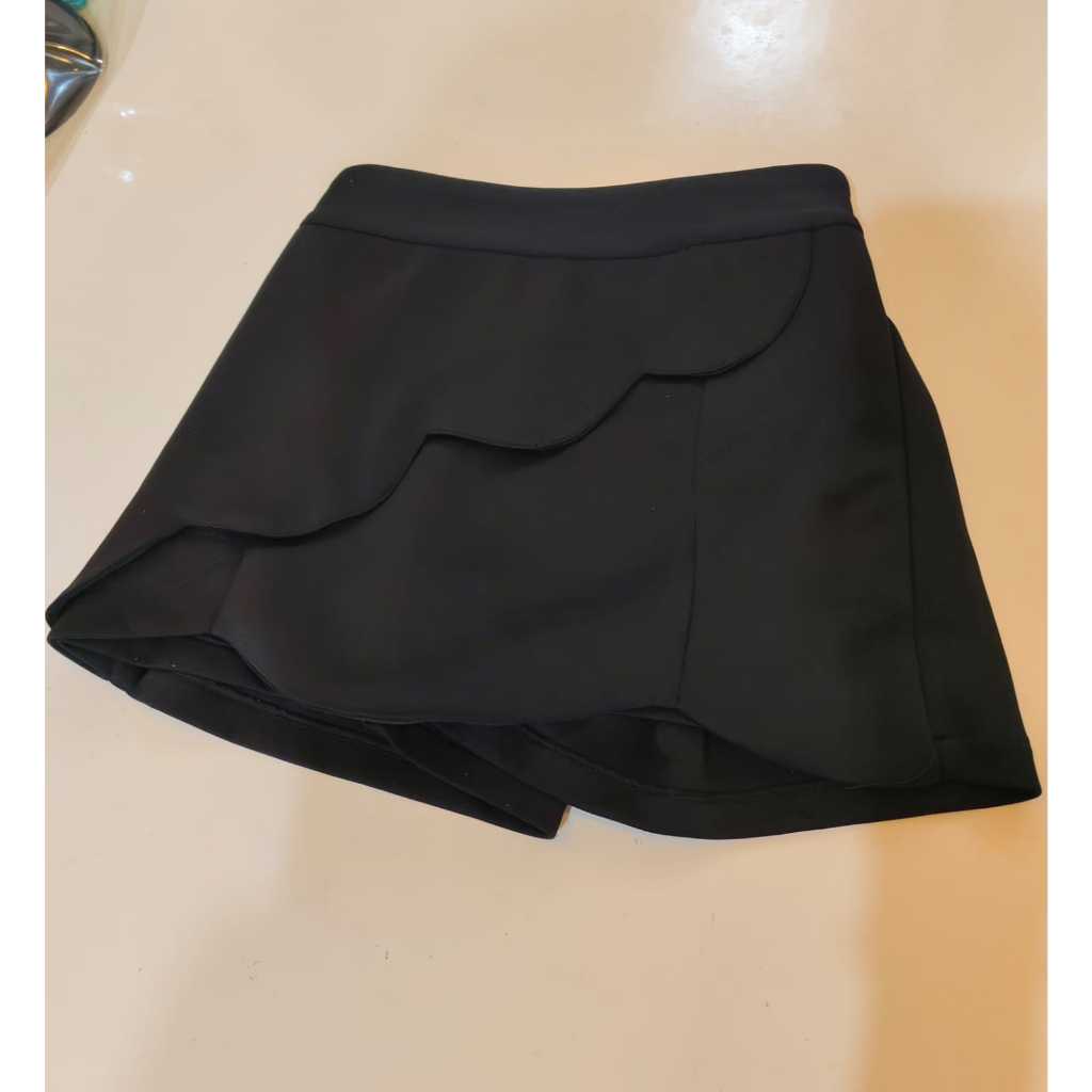 Preloved Celana Hitam