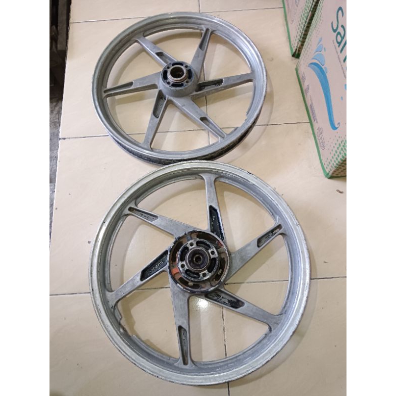 Velg depan belakang satria hiu 2 tak original