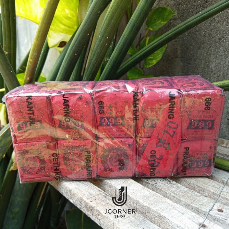 

TEH TUBRUK Cap 999 ( 1 Slop) WEDANGAN & ANGKRINGAN KHAS SOLO